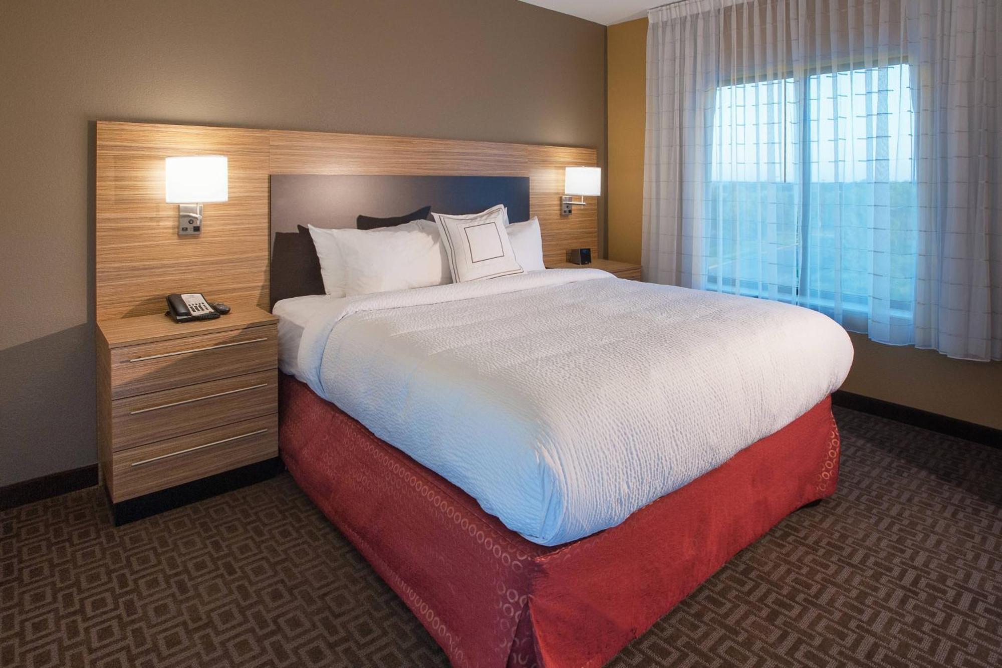 Towneplace Suites By Marriott Minneapolis Near Mall Of America Блумингтън Екстериор снимка