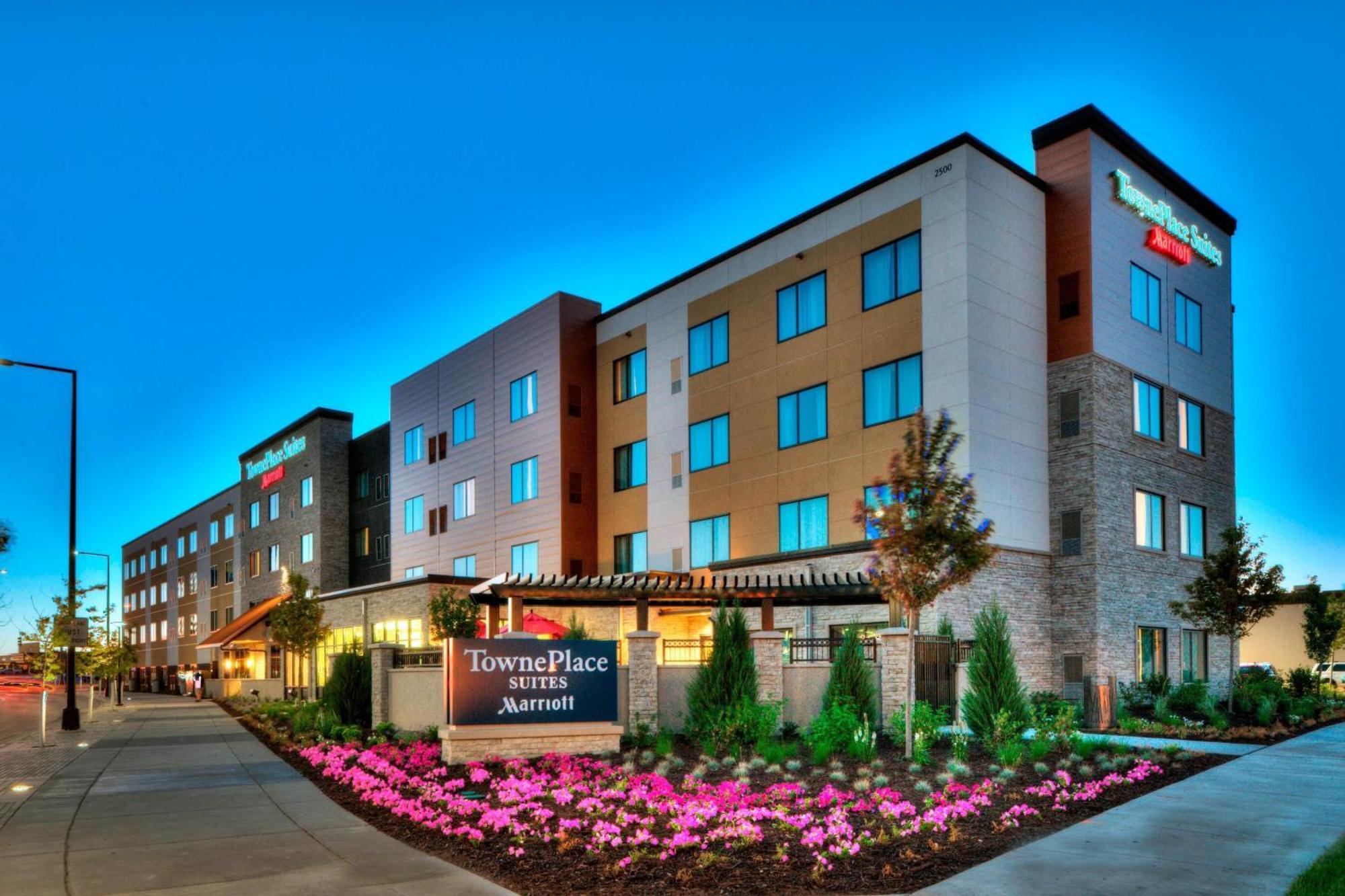 Towneplace Suites By Marriott Minneapolis Near Mall Of America Блумингтън Екстериор снимка
