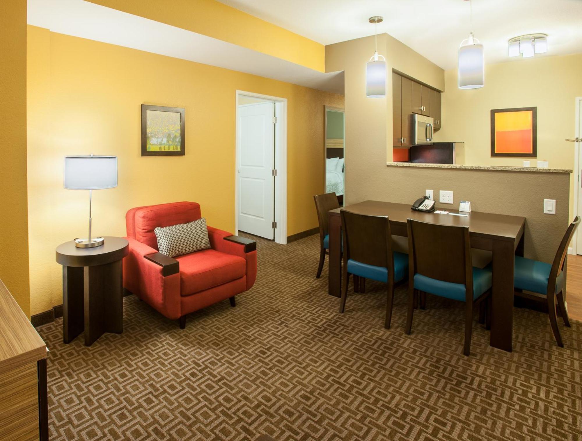 Towneplace Suites By Marriott Minneapolis Near Mall Of America Блумингтън Екстериор снимка