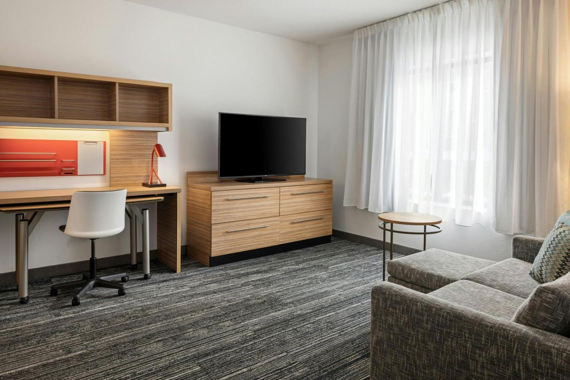 Towneplace Suites By Marriott Minneapolis Near Mall Of America Блумингтън Екстериор снимка