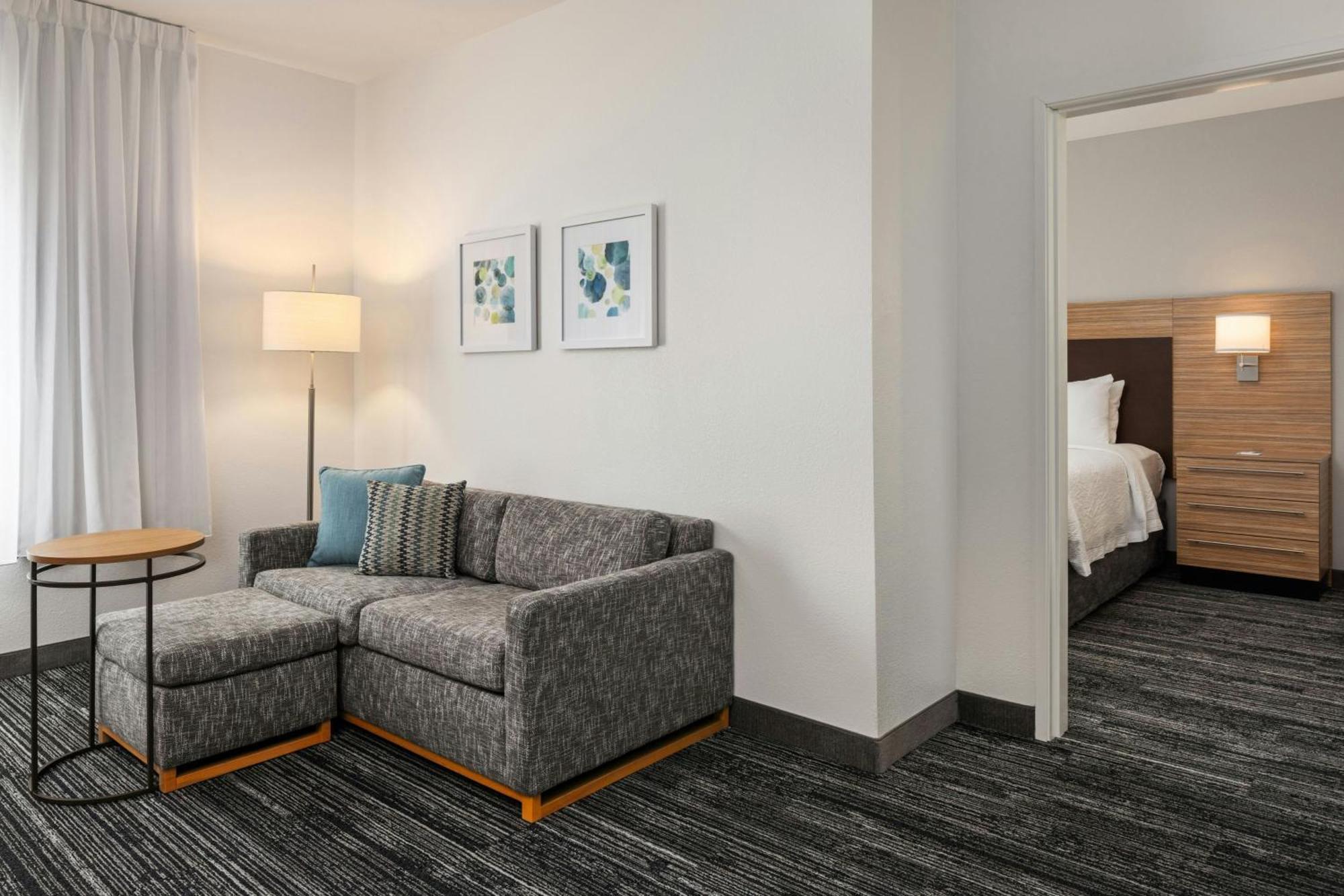 Towneplace Suites By Marriott Minneapolis Near Mall Of America Блумингтън Екстериор снимка