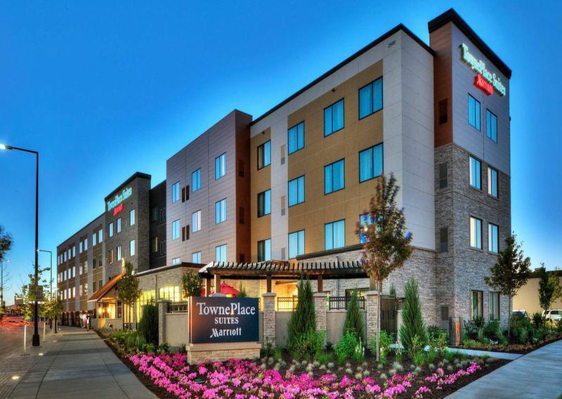 Towneplace Suites By Marriott Minneapolis Near Mall Of America Блумингтън Екстериор снимка