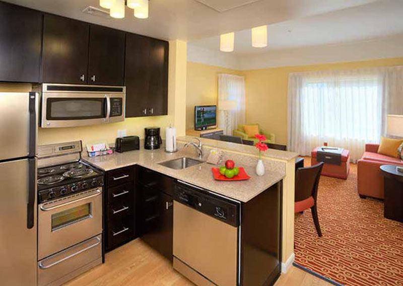 Towneplace Suites By Marriott Minneapolis Near Mall Of America Блумингтън Екстериор снимка
